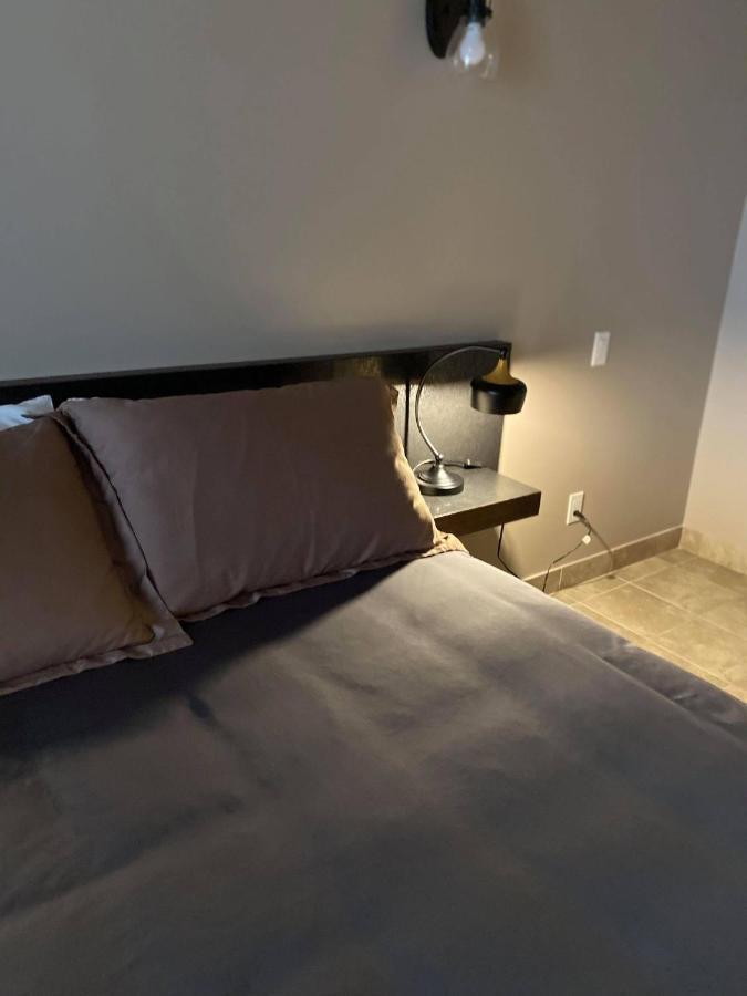 לה פוקטייר Motel Le Martinet מראה חיצוני תמונה