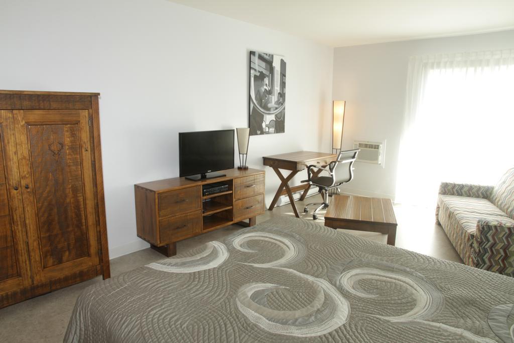 לה פוקטייר Motel Le Martinet מראה חיצוני תמונה