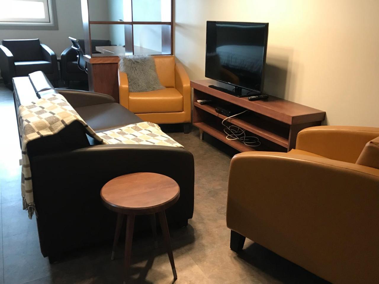 לה פוקטייר Motel Le Martinet מראה חיצוני תמונה